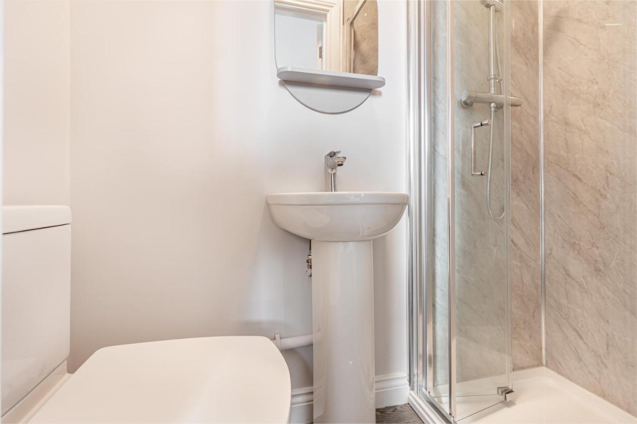 Host & Stay - The Bull Inn, 3 Double Rooms Fernhill Heath Exterior foto